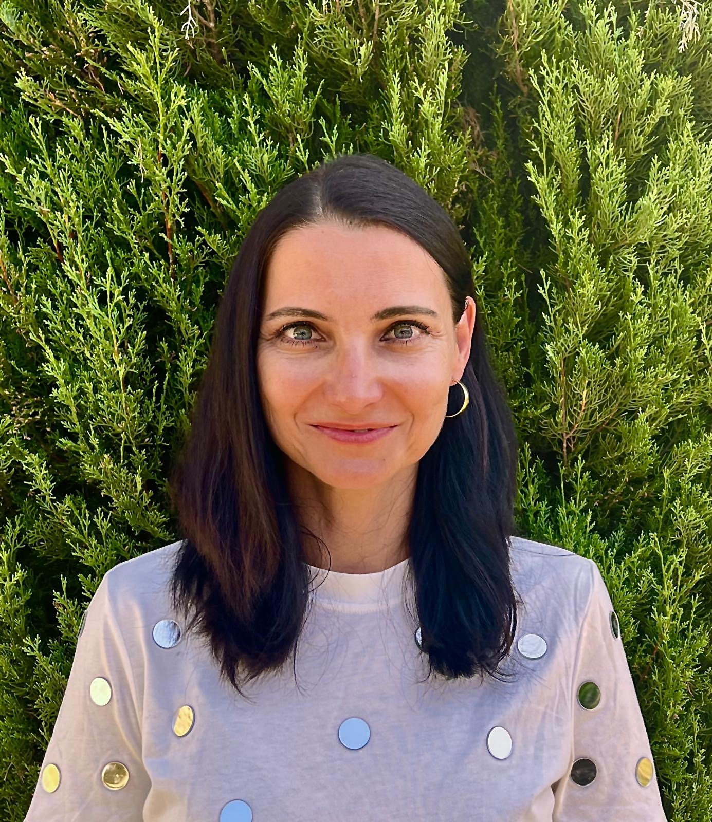 PhDr. Věra Lhotáková